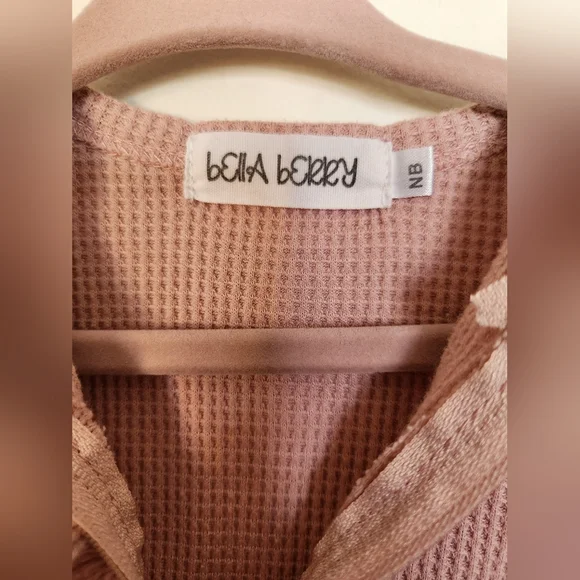 Waffle Knit - Ruffle Bum - Picture 4 of 4